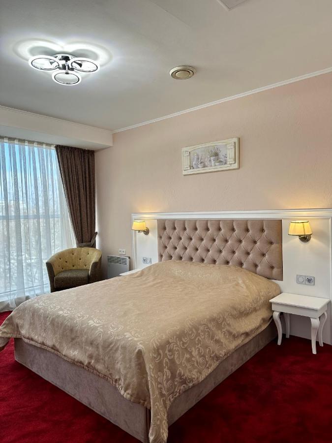Mark Plaza Hotel Николаев Экстерьер фото