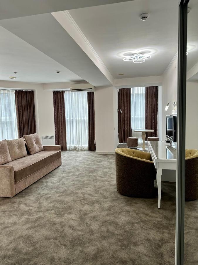 Mark Plaza Hotel Николаев Экстерьер фото