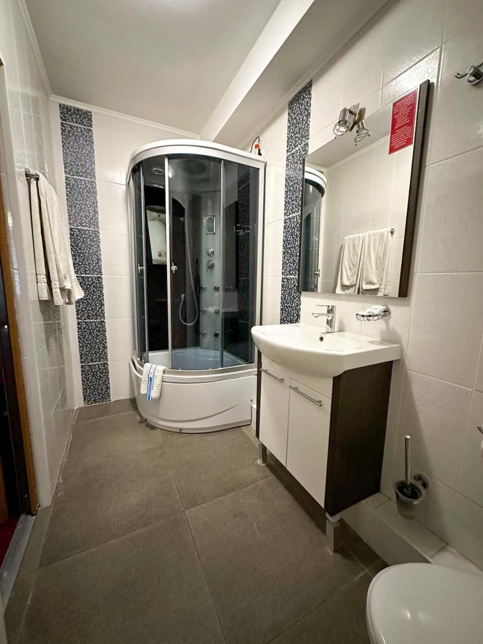 Mark Plaza Hotel Николаев Экстерьер фото