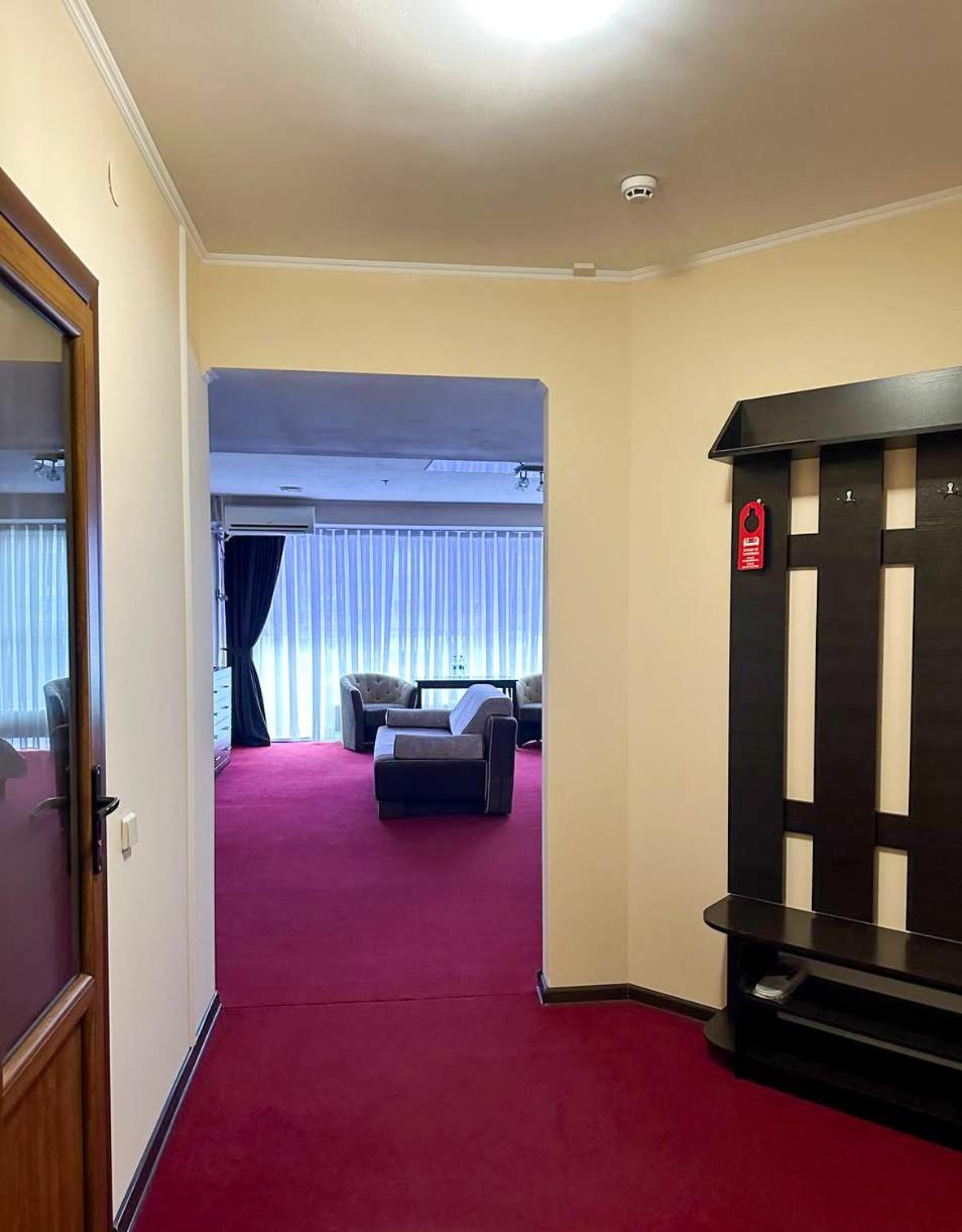 Mark Plaza Hotel Николаев Экстерьер фото