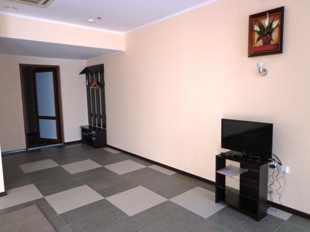 Mark Plaza Hotel Николаев Экстерьер фото