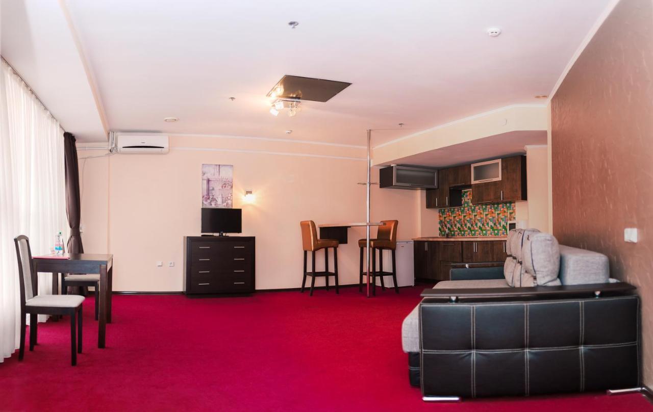 Mark Plaza Hotel Николаев Экстерьер фото